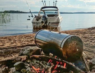 Muurikka Outdoor Nerezová udírna s roštem a zásobníkem na tuk